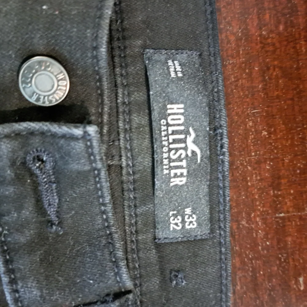 Hollister Jeans - Picture 2 of 3